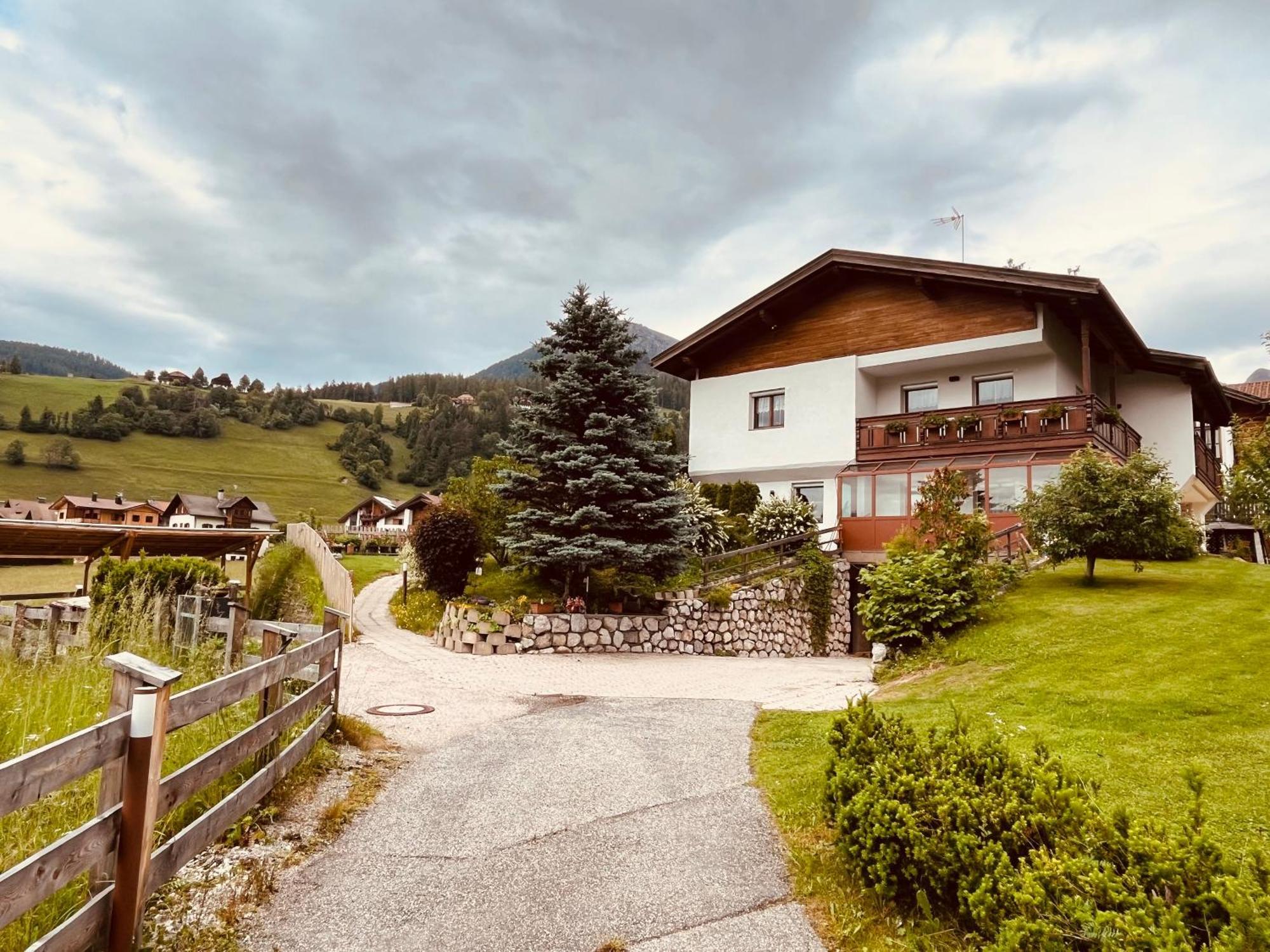 Apartamento Ciasa Fam Comploi San Vigilio Di Marebbe Exterior foto